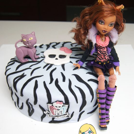 tarta-fondant-monster-high